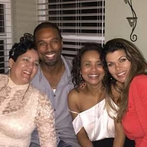 Meet your Posher, Sonia